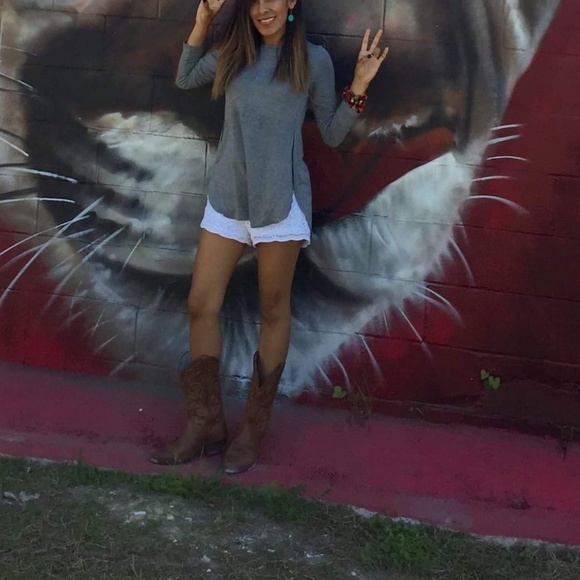 Ariat Shoes - Ariat} brown cowgirl boots